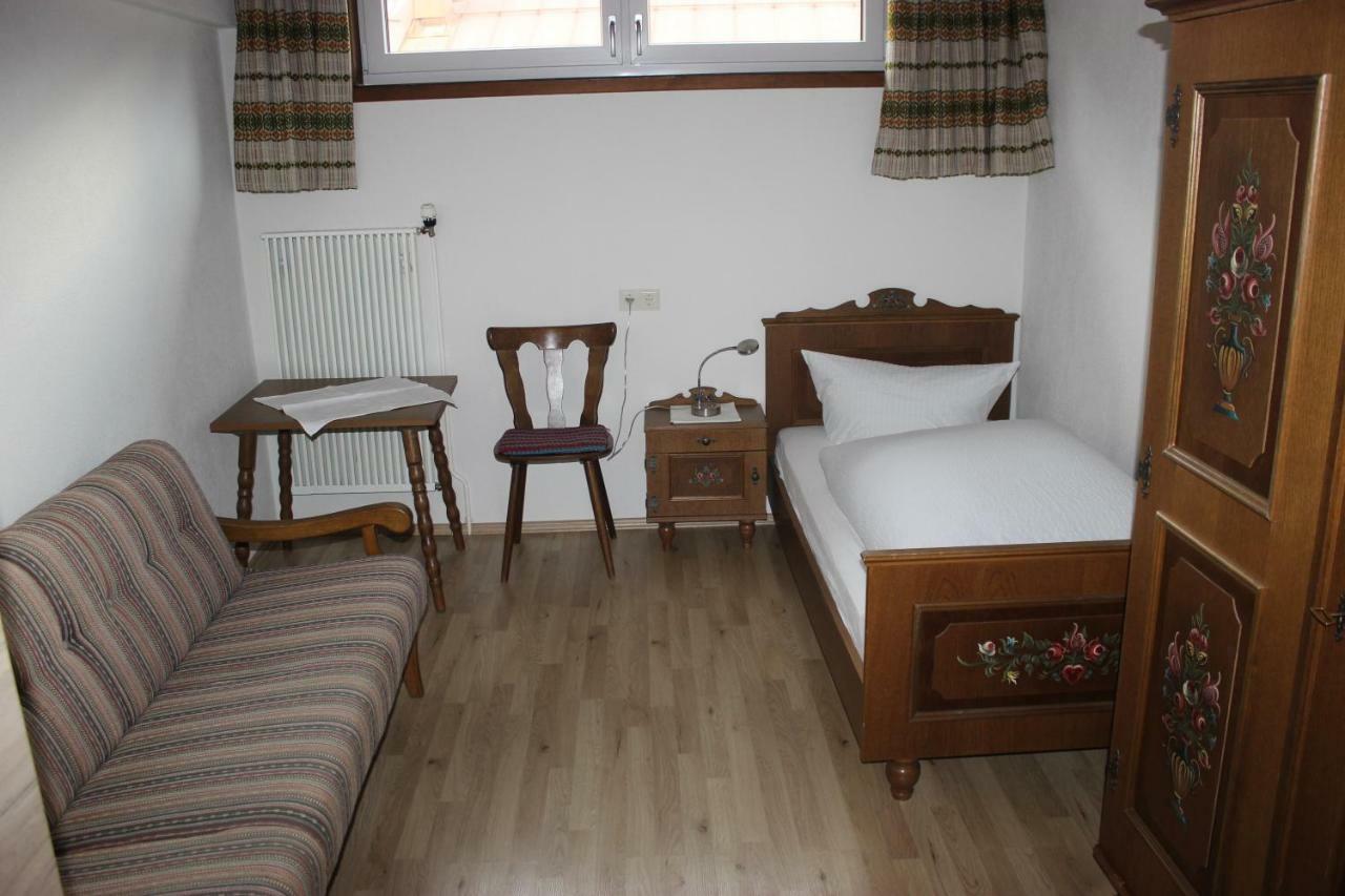 Ferienwohnungen Haus Bergflora Bach  Buitenkant foto